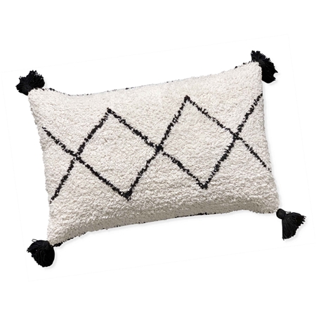 Cotton pillow with fringes